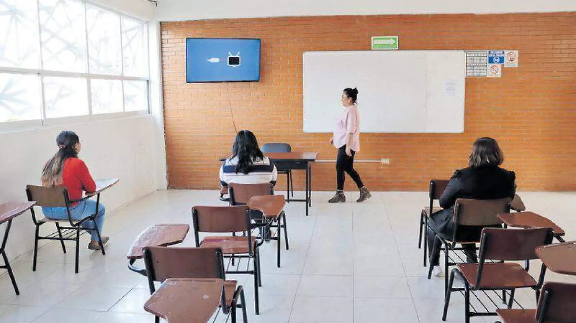 Educación privada es auxiliar 2